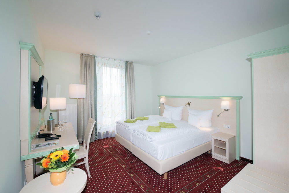 Phoenix Hotel Schaefereck Groß Strömkendorf Buitenkant foto